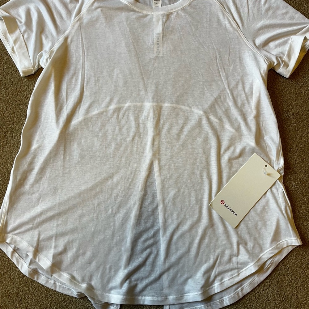 Lululemon Open Up Tie Back Tee Shirt